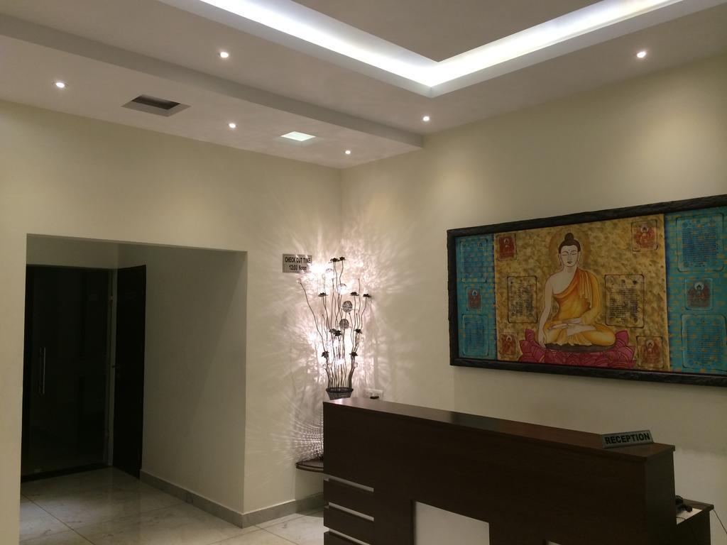فندق فندق سوريا Haldwāni المظهر الخارجي الصورة